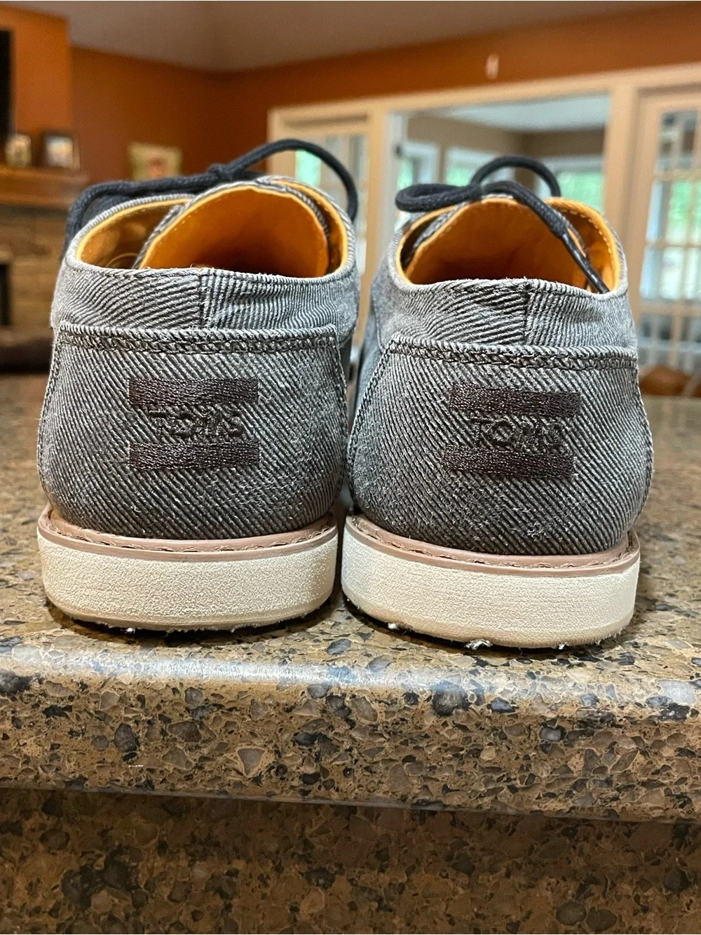 TOMS Boys Brogue Oxford Wing Tip Sz 6 Youth Gray Twill Distressed Gray Denim